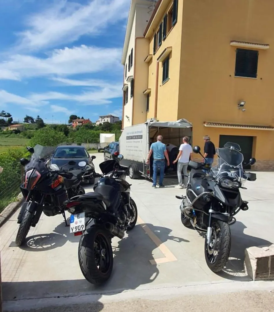 Villa Malvasio Pool And Jacuzzi Room Sassari