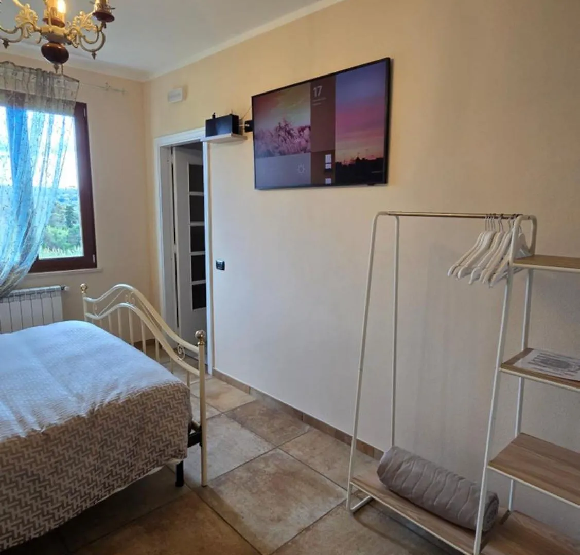 Villa Malvasio Pool And Jacuzzi Room Sassari Italy