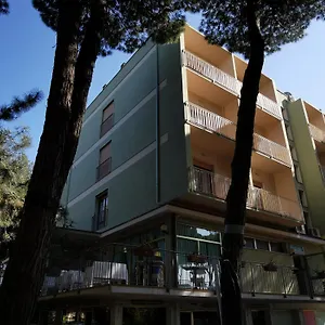 *** Hotel Pine Beach Italia